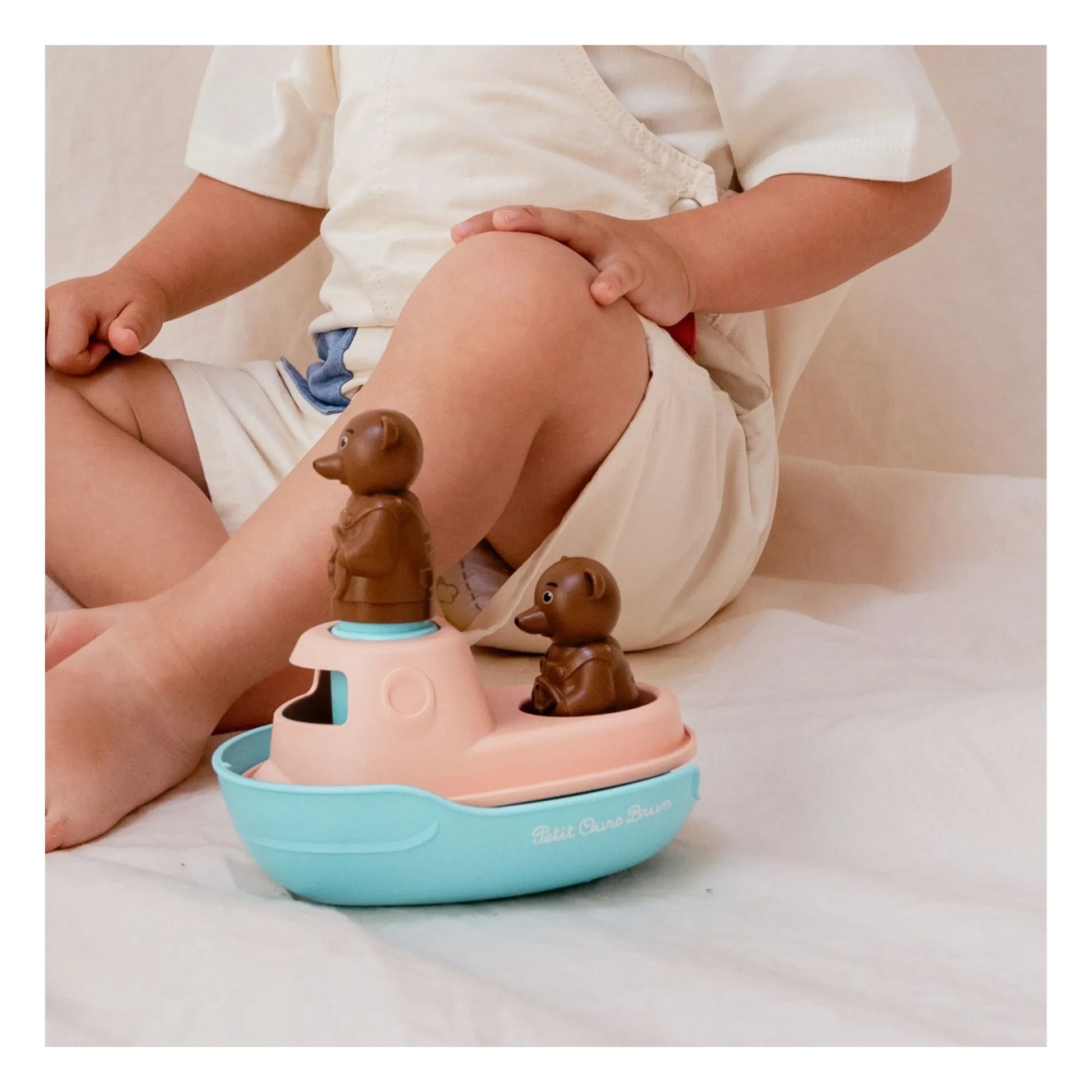 Simple - Bath boat - Single x Little Brown Bear | Blue