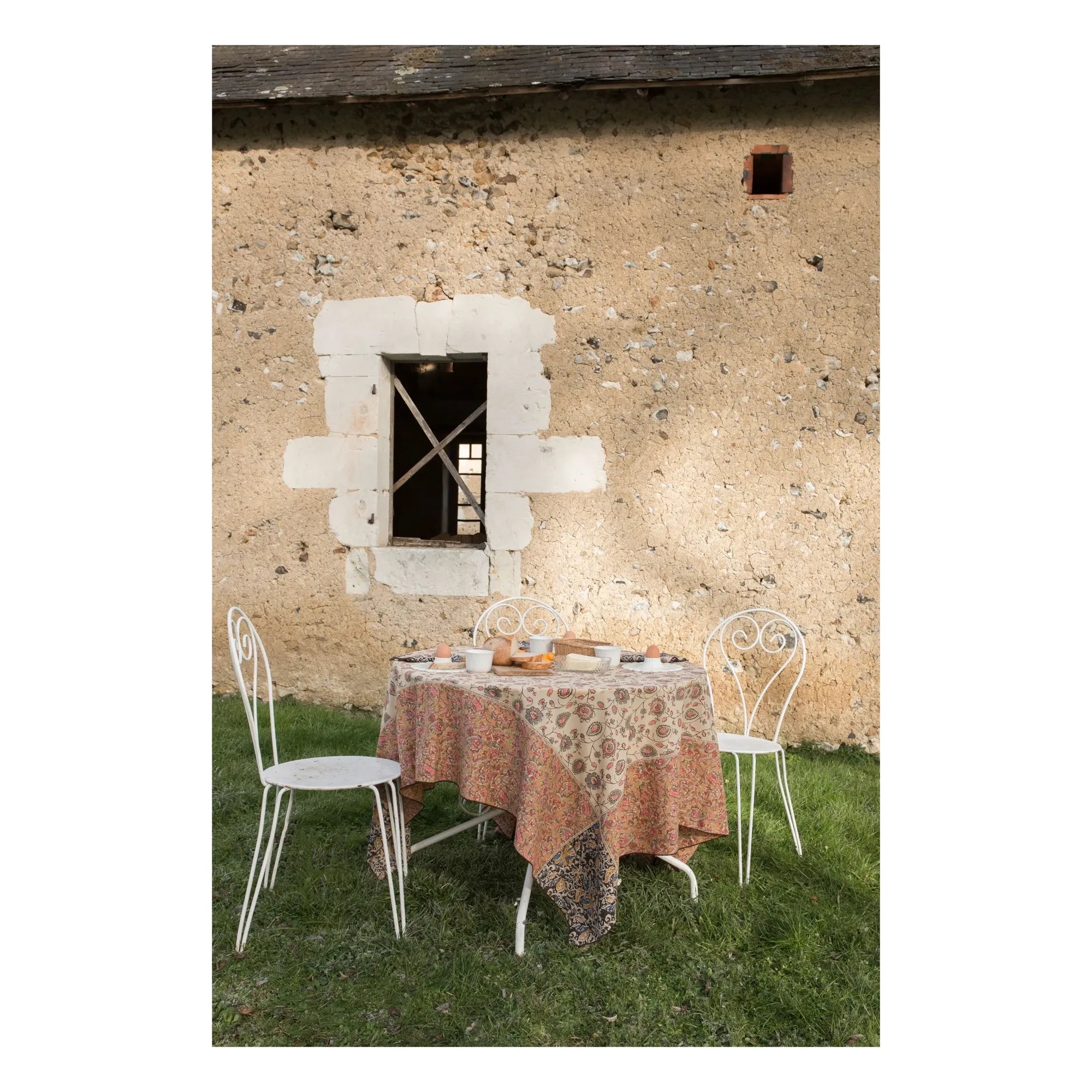 Louise Misha - Carla tablecloth in organic cotton | Cream