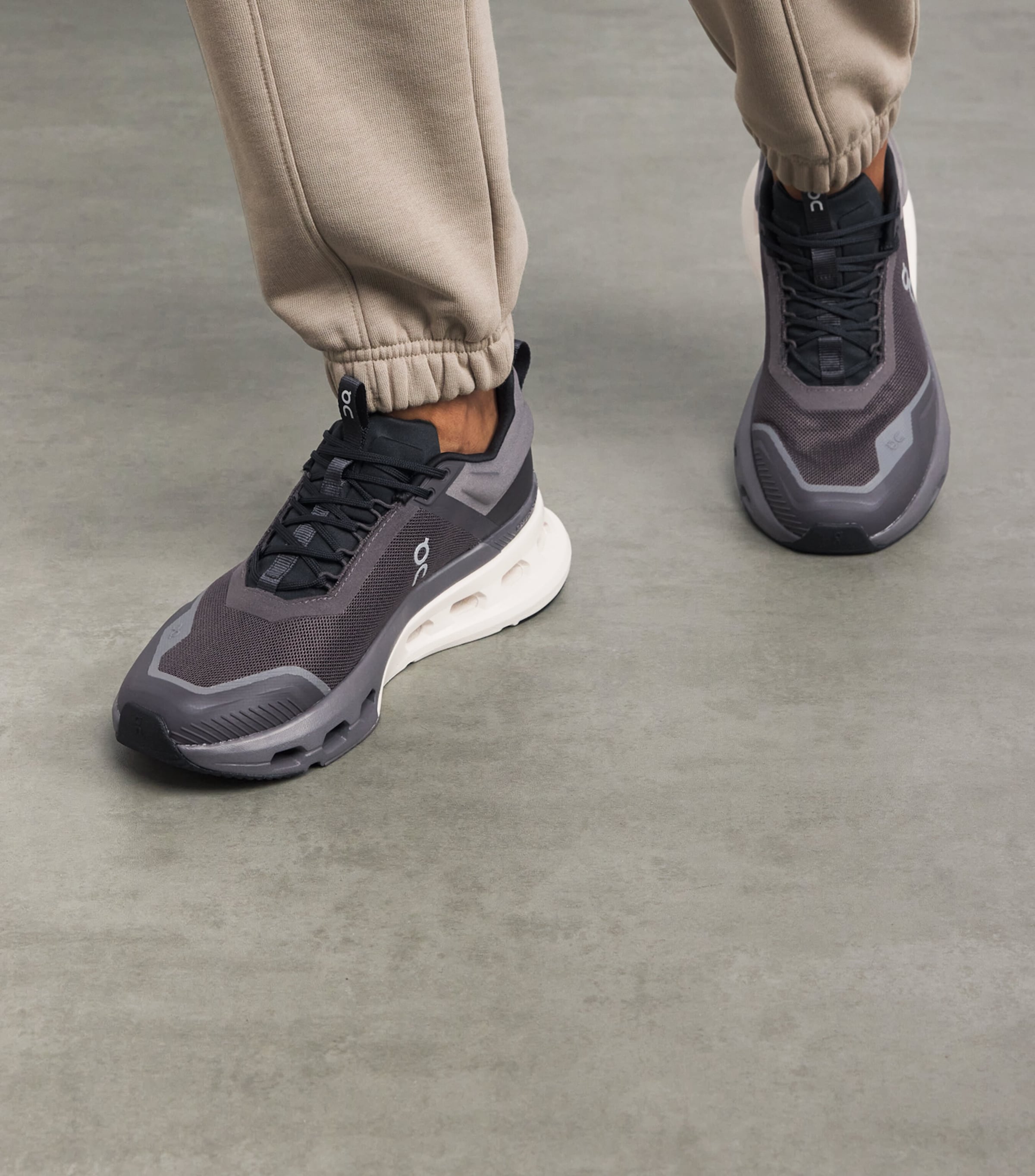 Black Cloudnova X Trainers