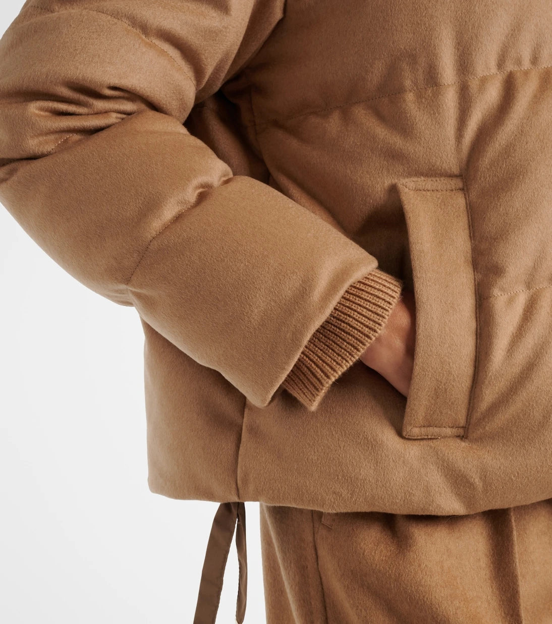 Max Mara - جاكيت دييغو مبطن من وبر الجمل يمكن ارتداؤه على الوجهين