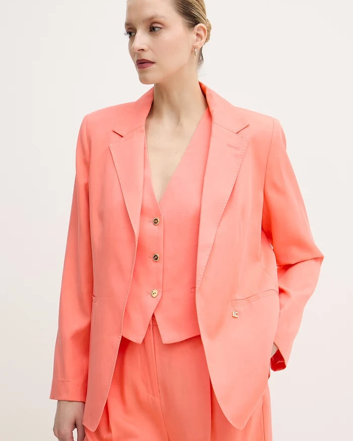 Lola Casademunt kadın keten karışımlı blazer ceket