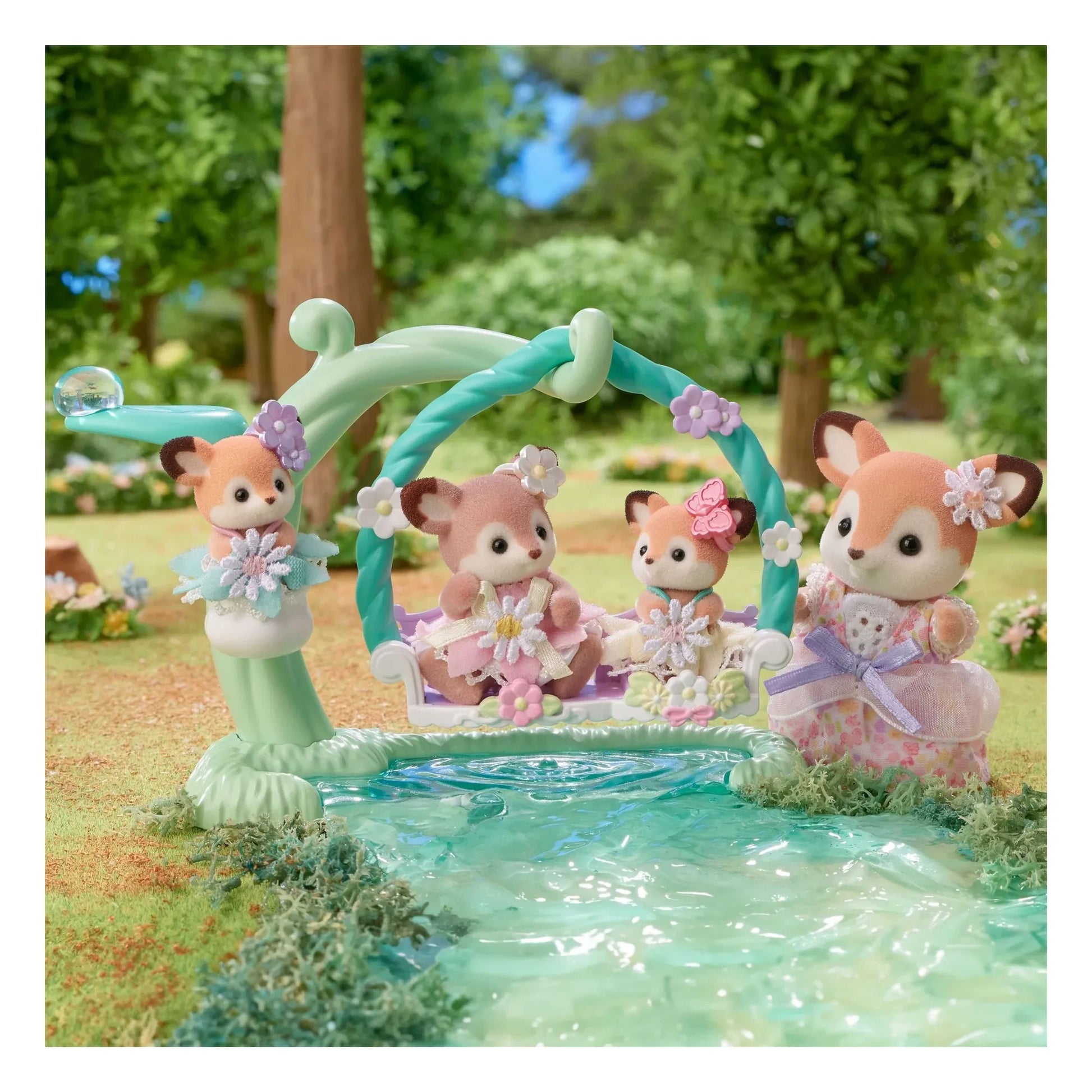 Sylvanian Families - Doe and swing babies