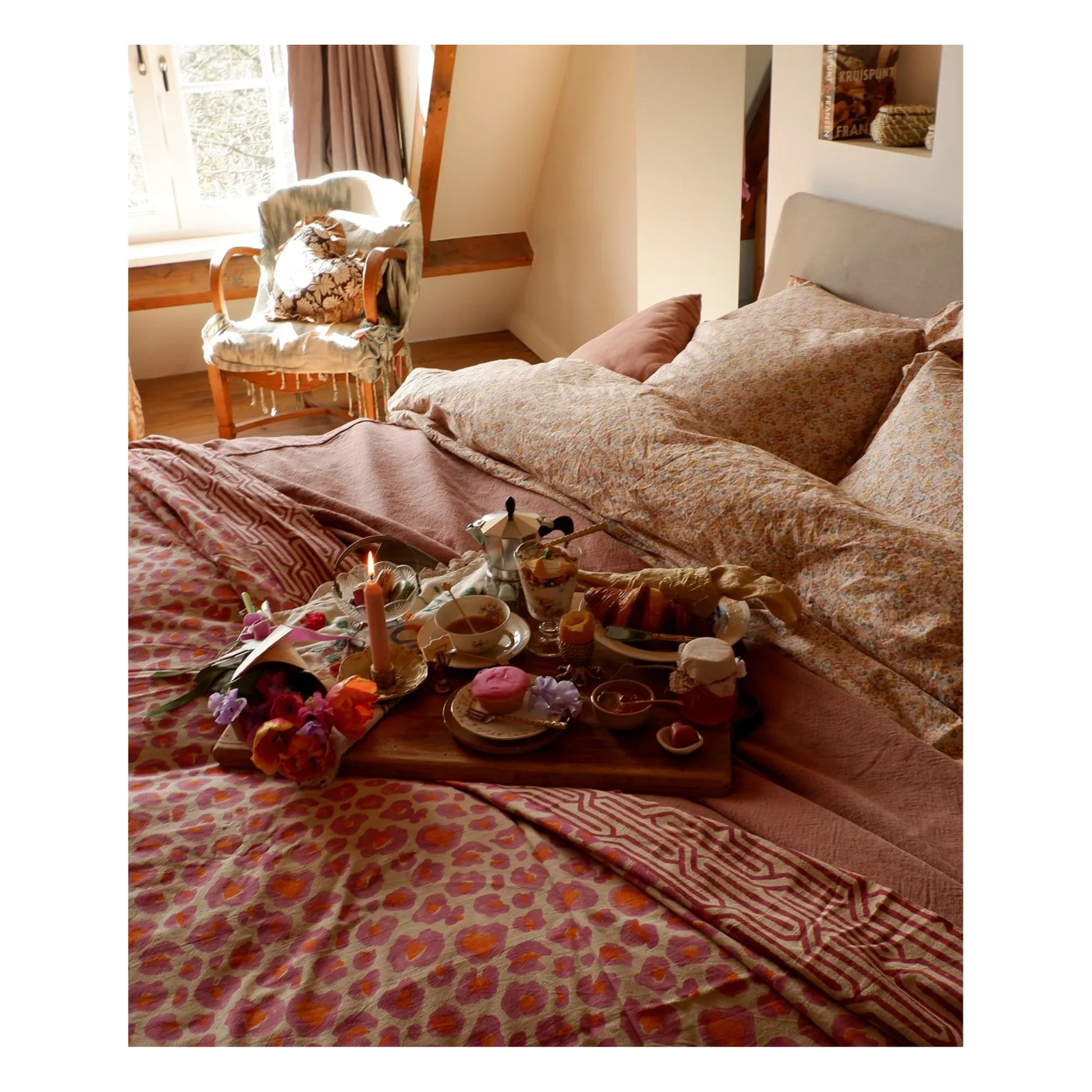 Doing Goods - Leopard throw and cotton totebag | Pink