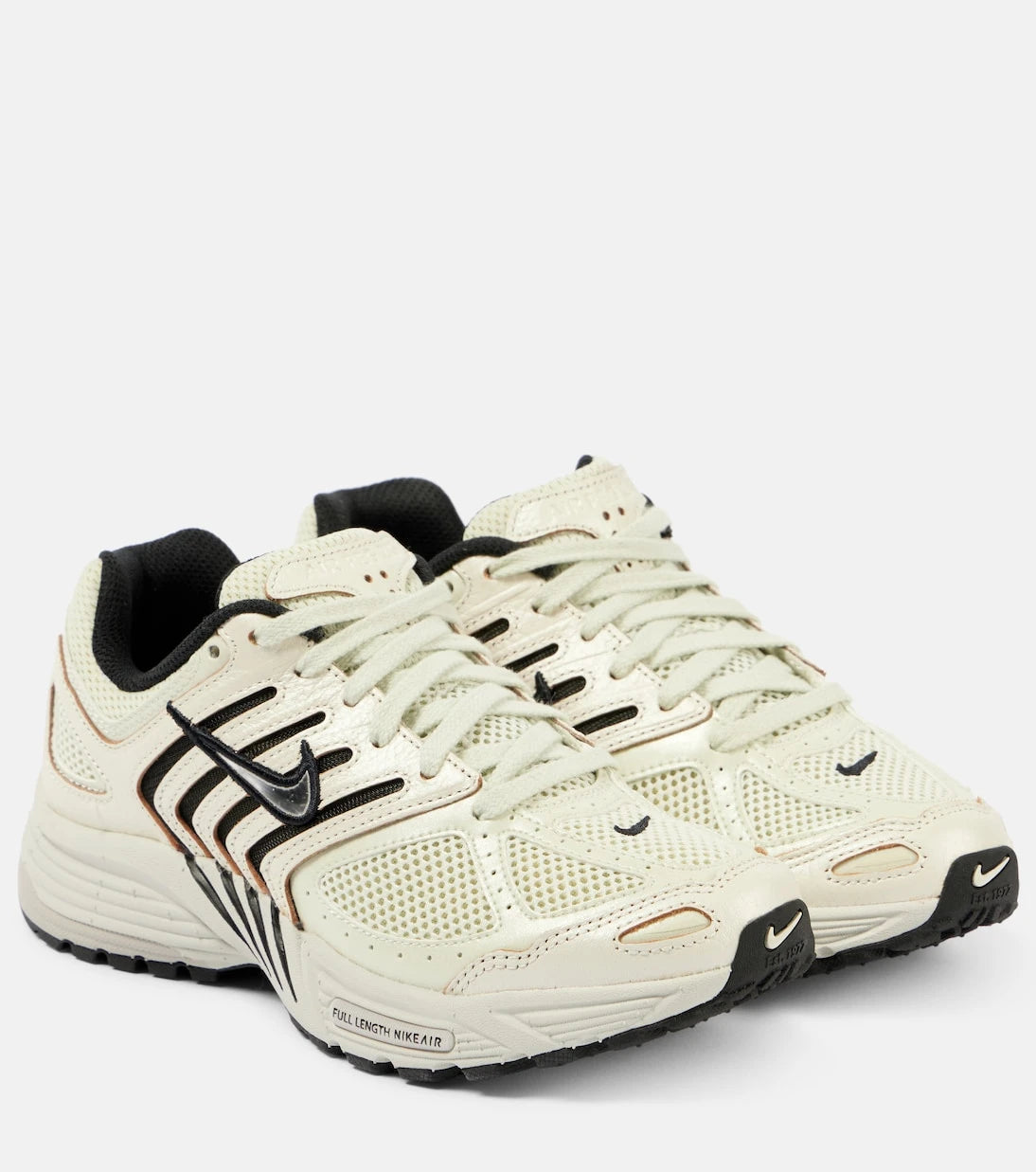 Nike - حذاء رياضي Air Pegasus 2K5