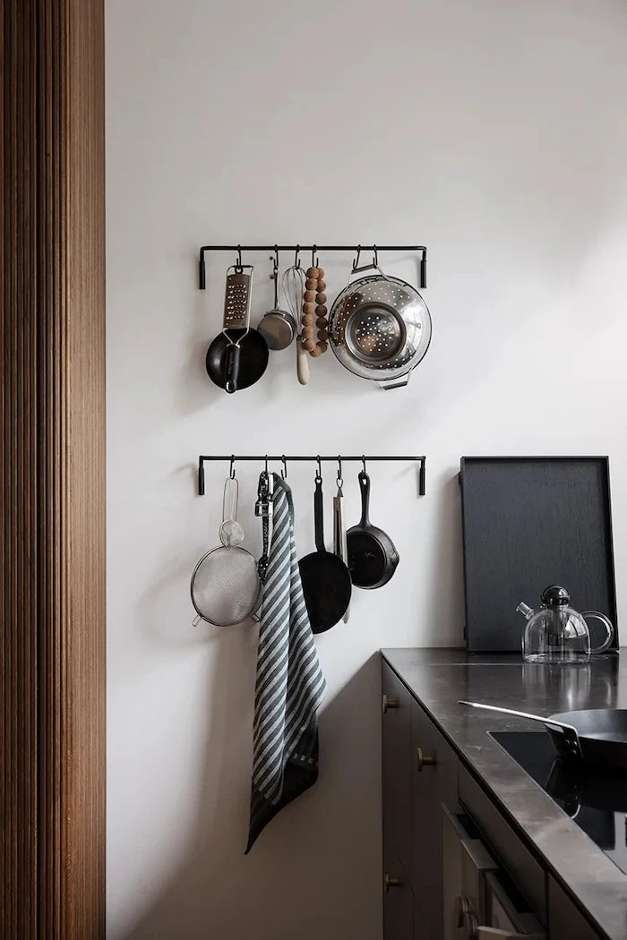 Закачалка за стена ferm LIVING Kitchen Rod 55 cm