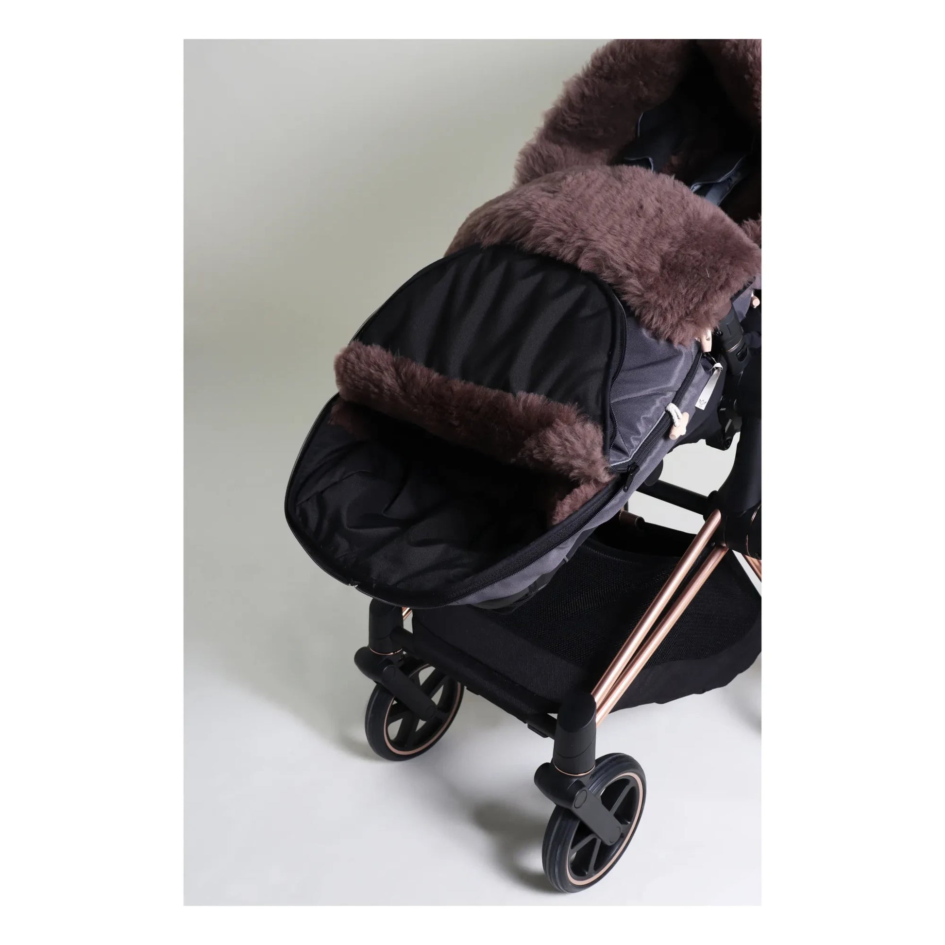 Kaiser - Lambskin Universal Footmuff | Charcoal grey