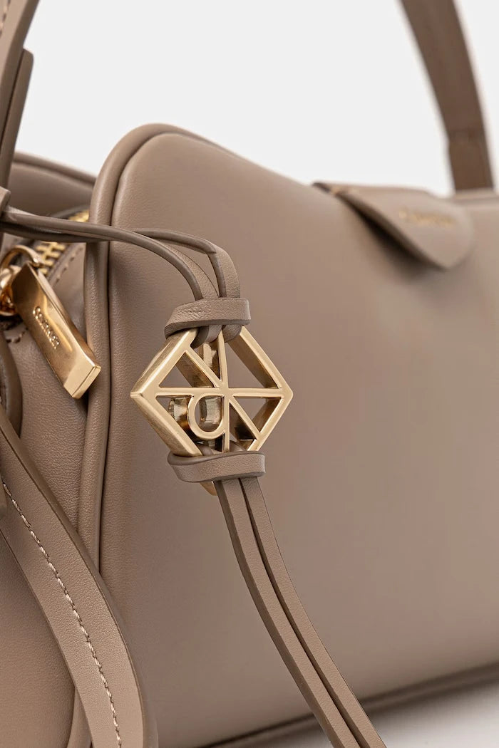Calvin Klein Kadın Crossbody Çanta