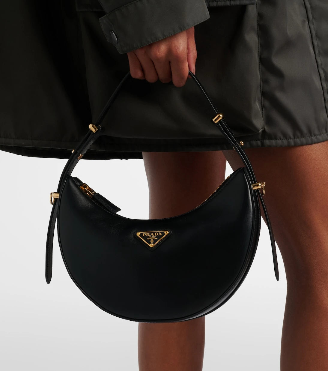 Prada - حقيبة كتف Prada Arqué Mini جلدية