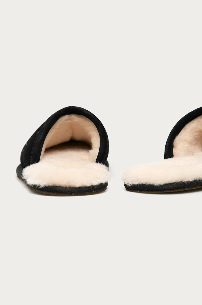 UGG - Велурени чехли Scuff