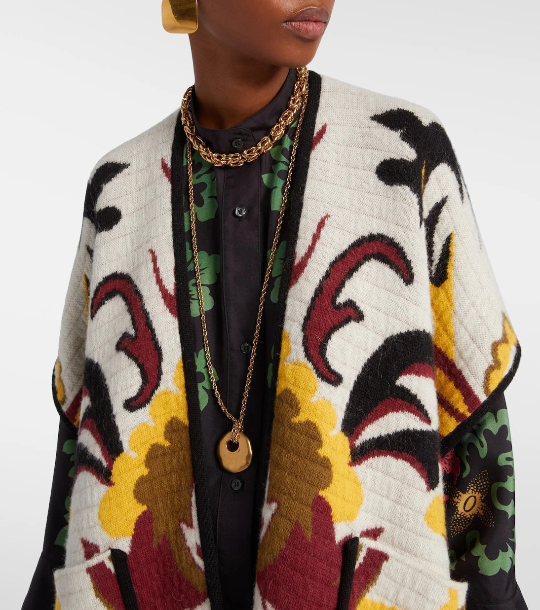 La DoubleJ - In My Power patterned cape