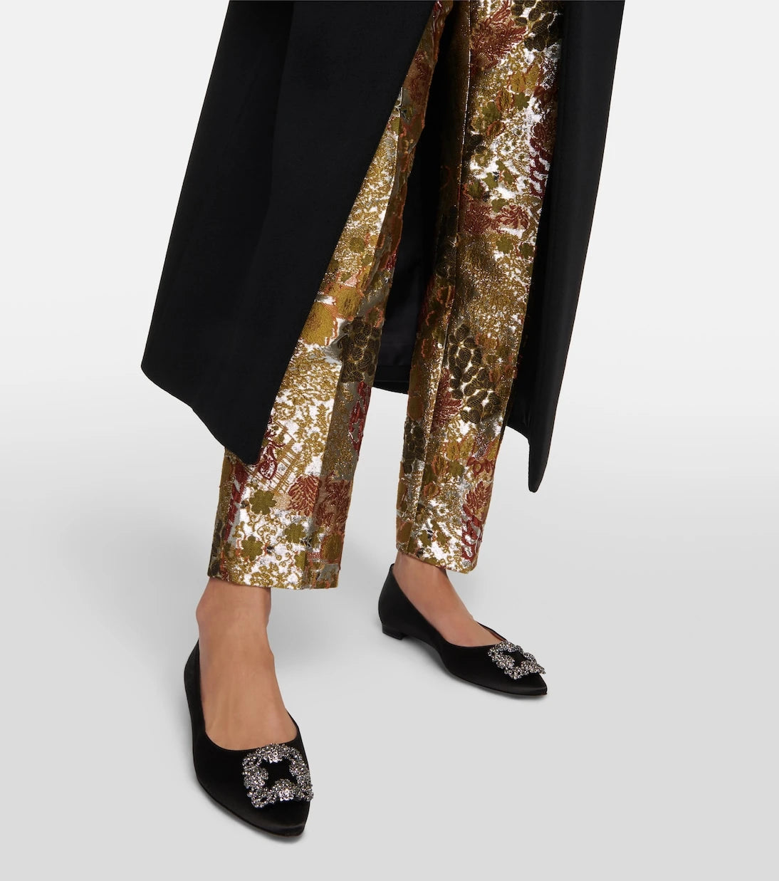 Manolo Blahnik - Hangisiflat embellished satin ballet flats