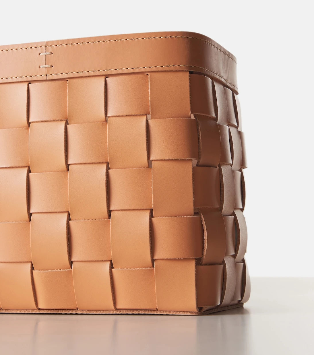 Giobagnara - Mondina Small woven leather basket