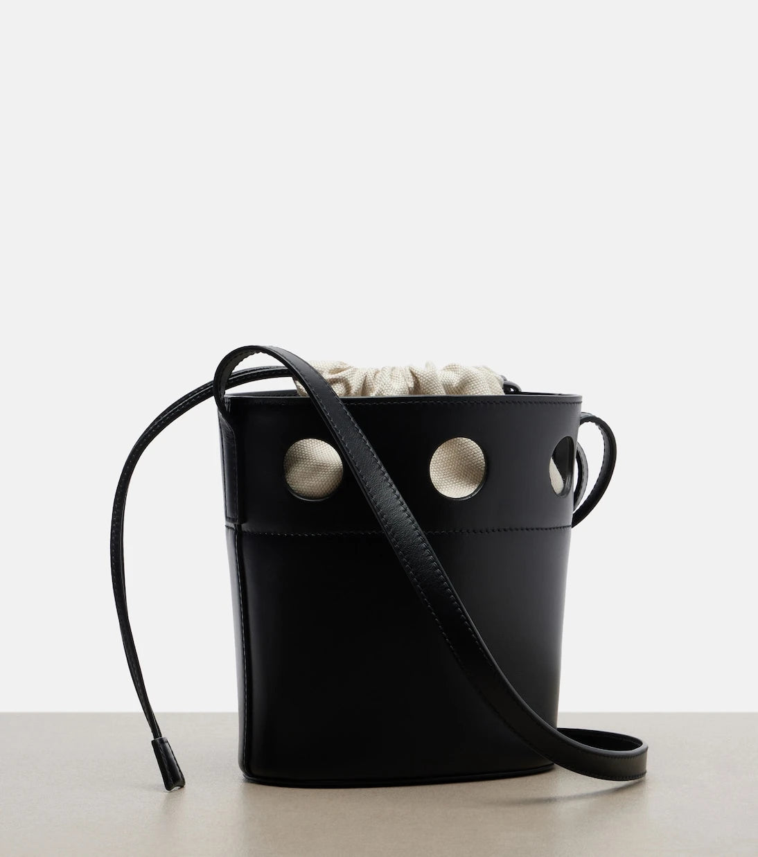 Miu Miu - Leather bucket bag