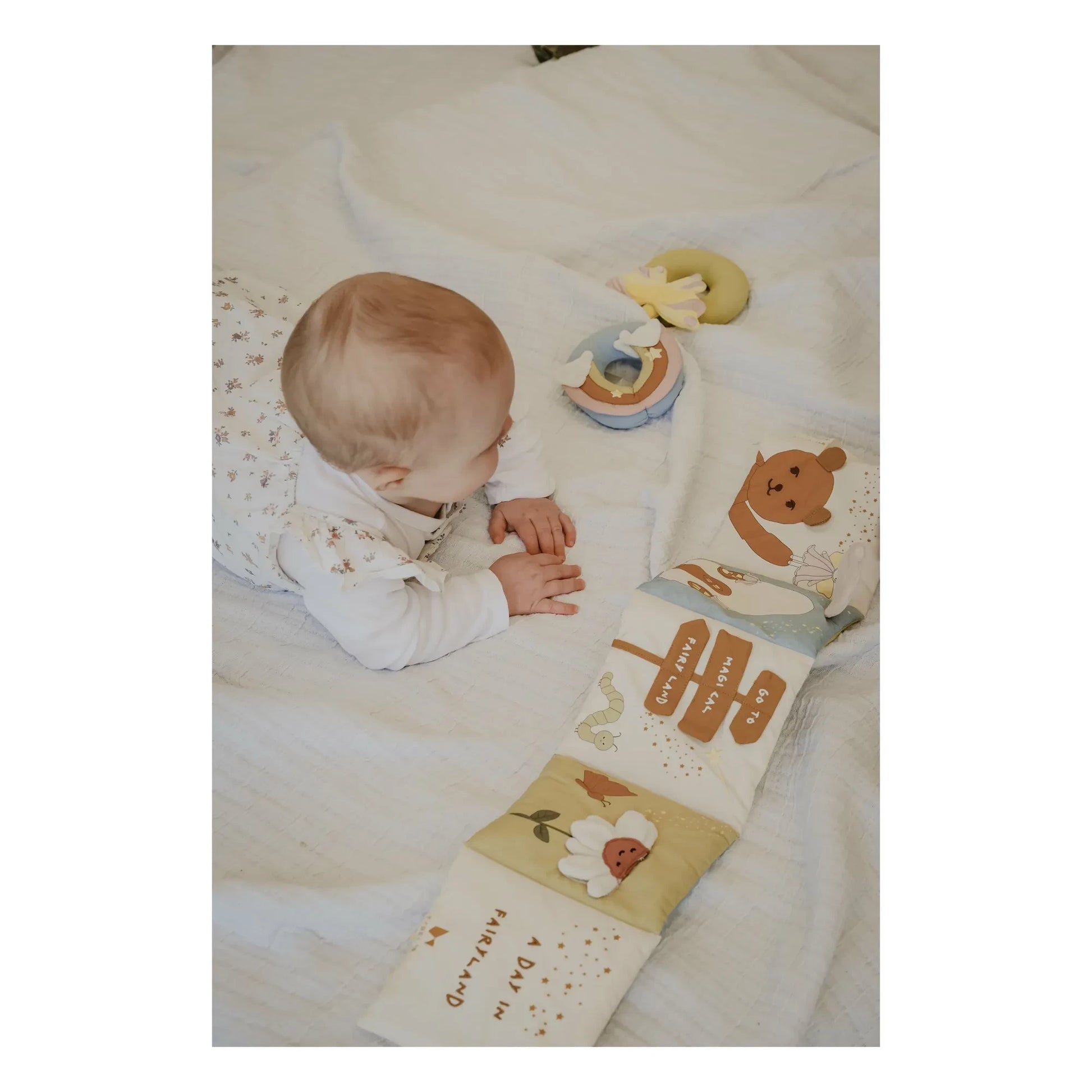 Fabelab - Cloth book - Fairyland