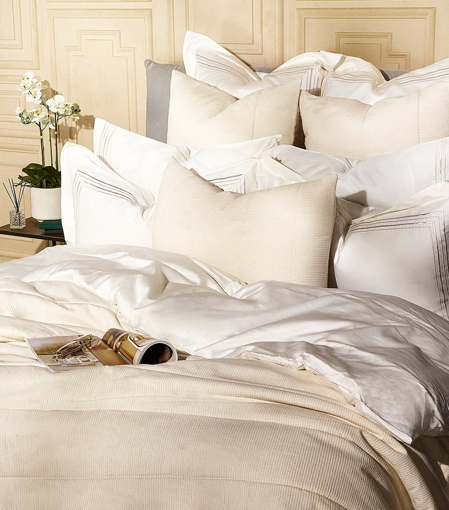 Chalcot Super King Bedspread (250cm x 260cm)