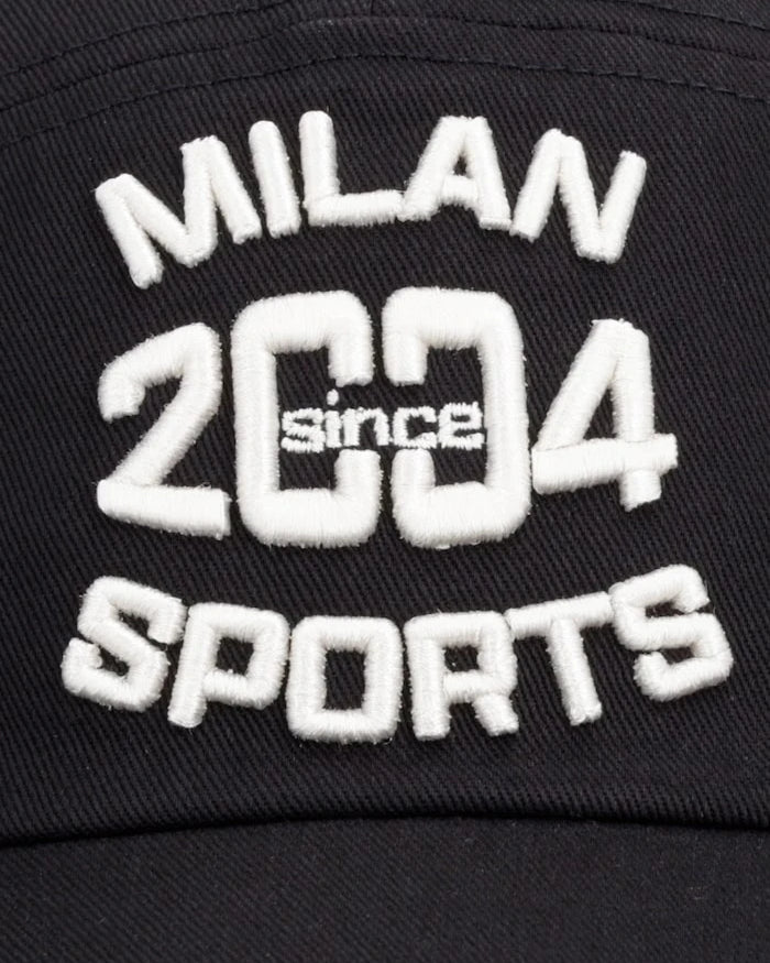 EA7 Emporio Armani pamuklu siperlikli şapka
