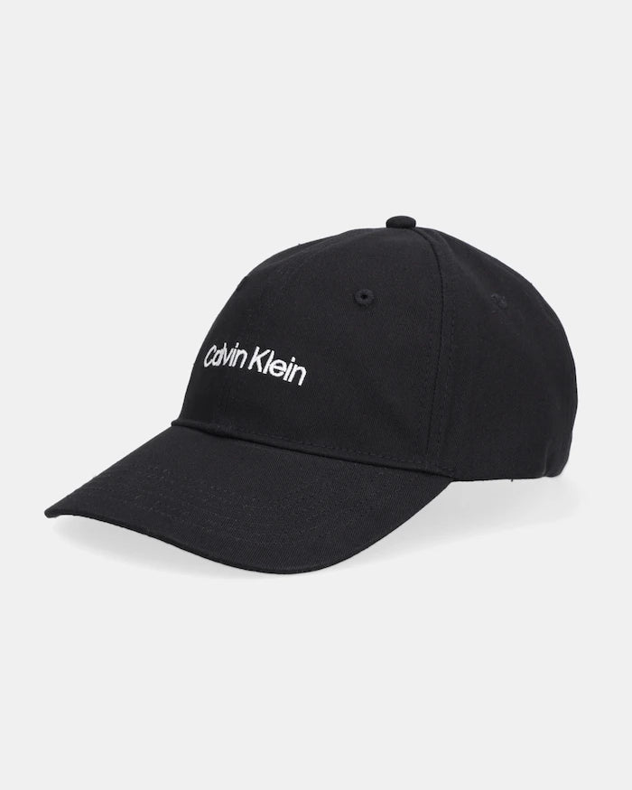 Calvin Klein şapka siperlikli kadın pamuklu