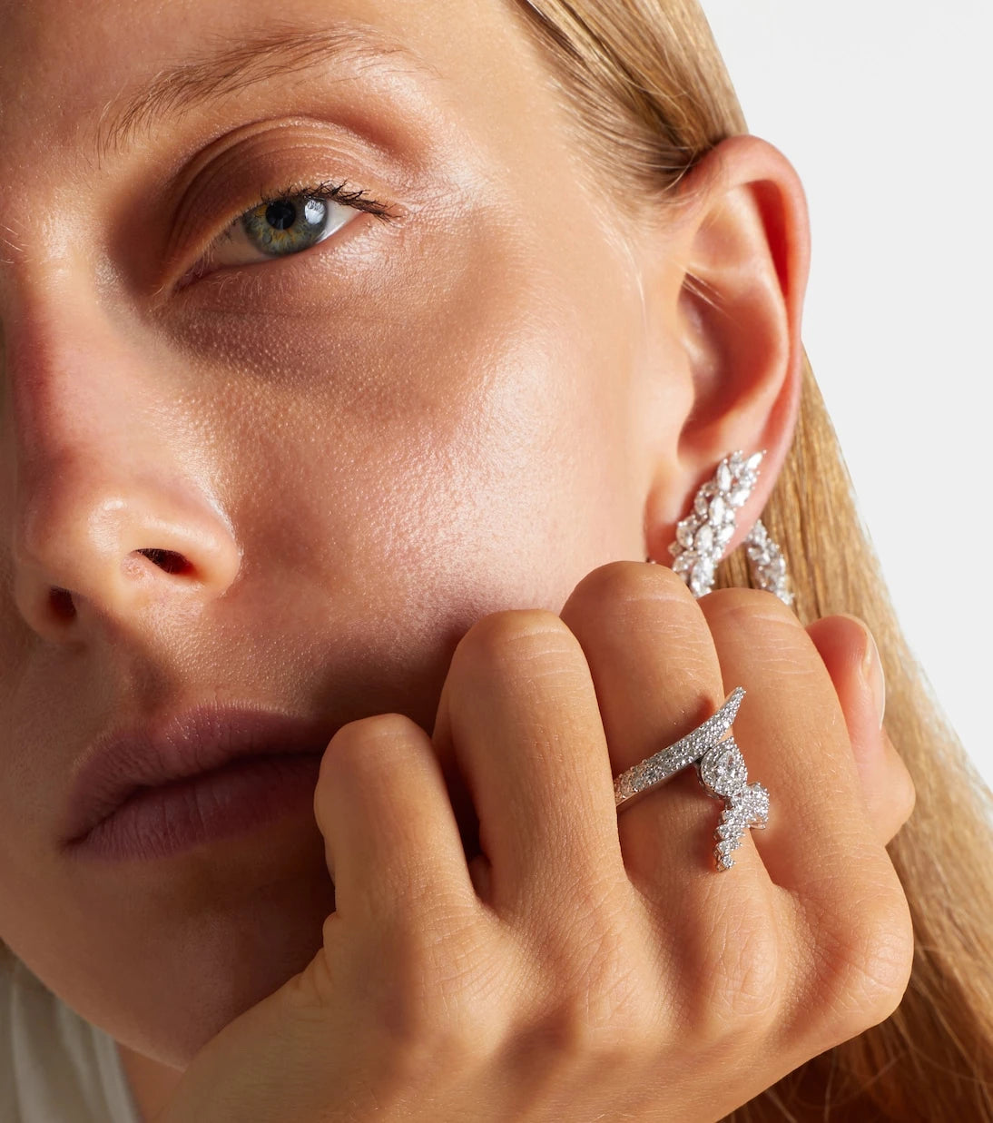 Yeprem - Y-Not 18kt white gold ring with diamonds