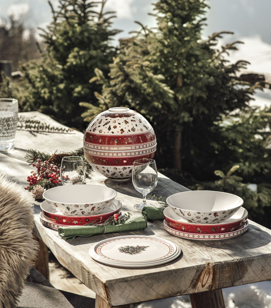 Toy's Delight Christmas Tableware Set