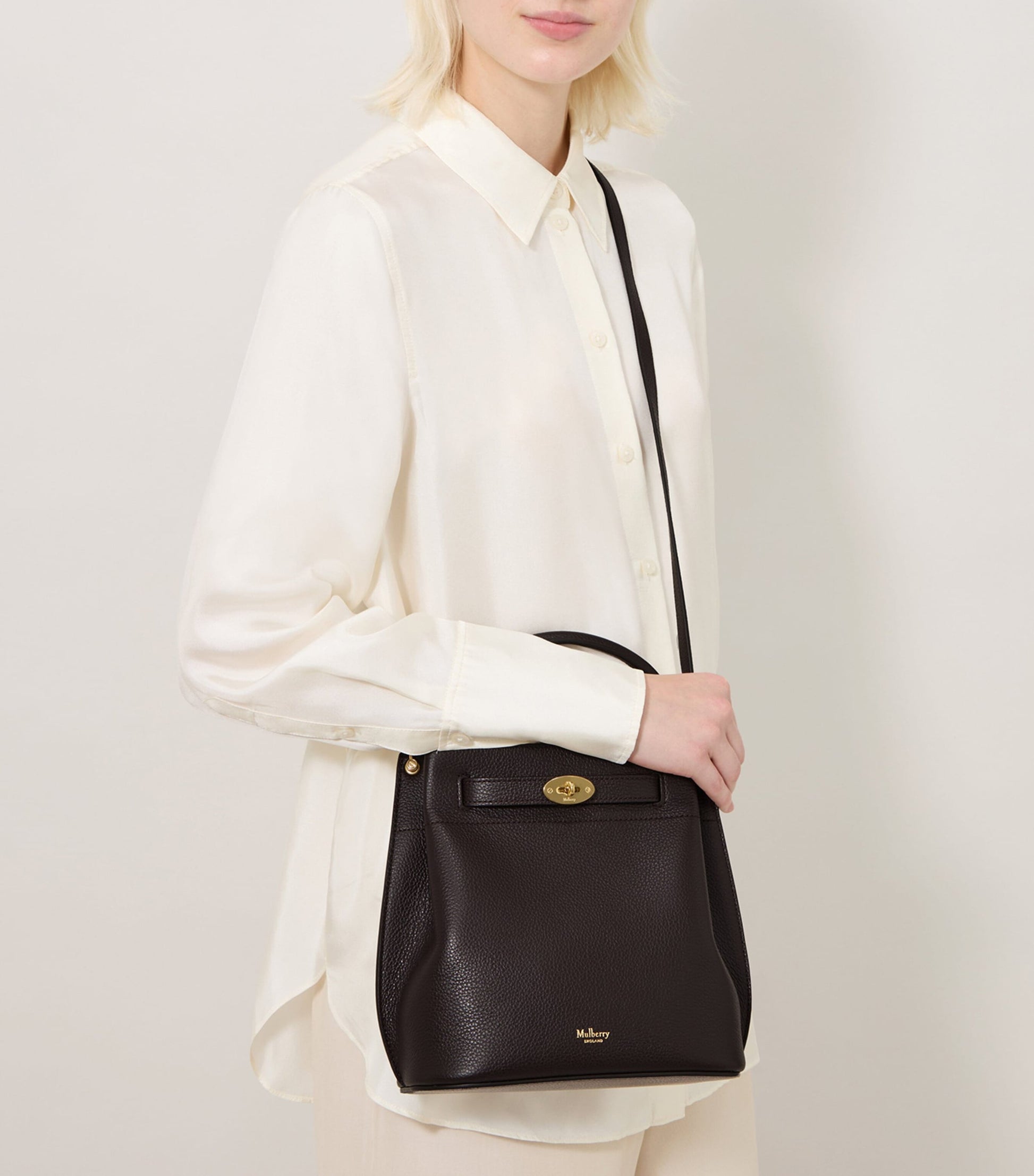 Mulberry Leather Islington Bucket Bag EBONY