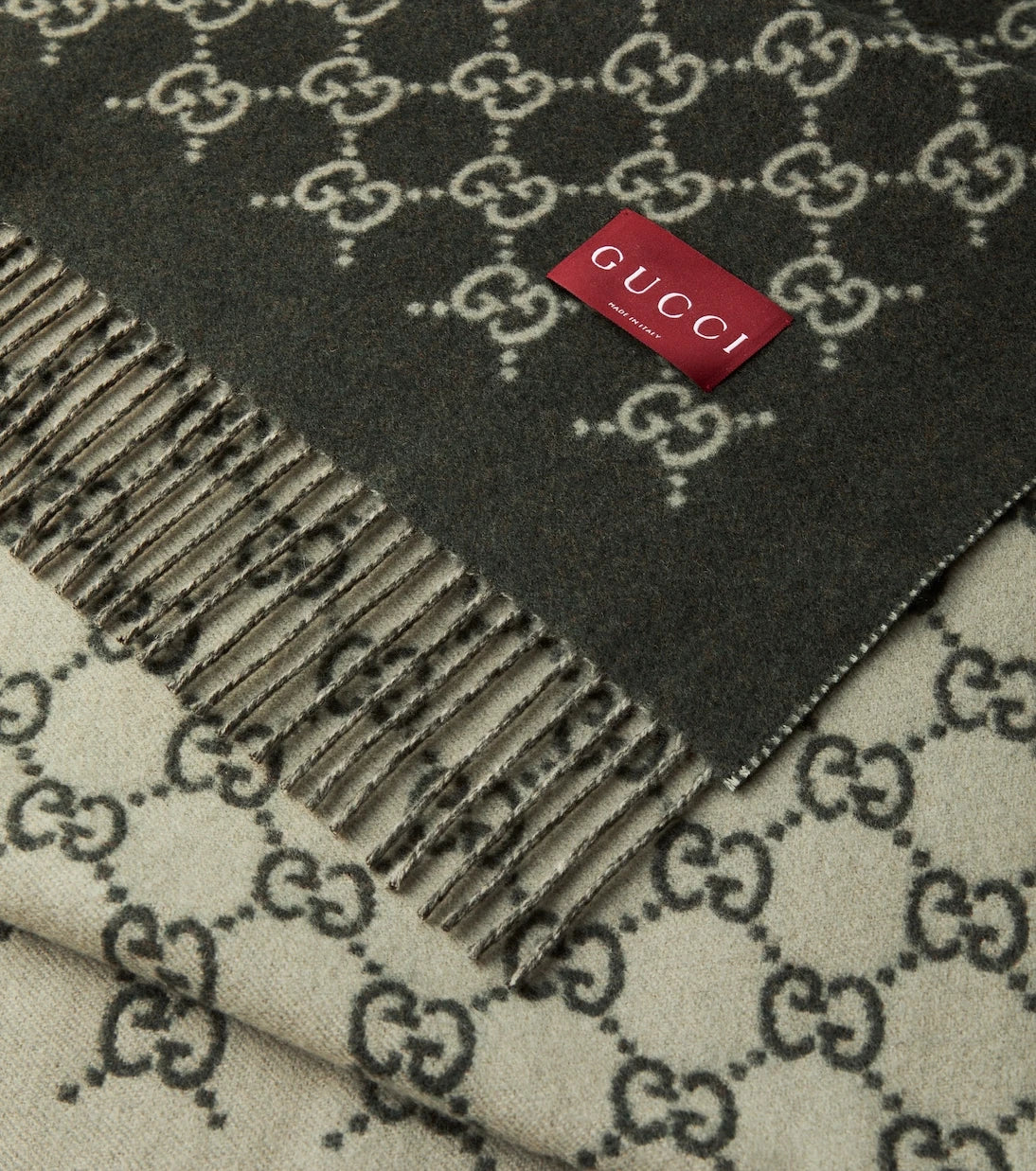 Gucci - بطانية GG قابلة للوجهين من الصوف والكشمير