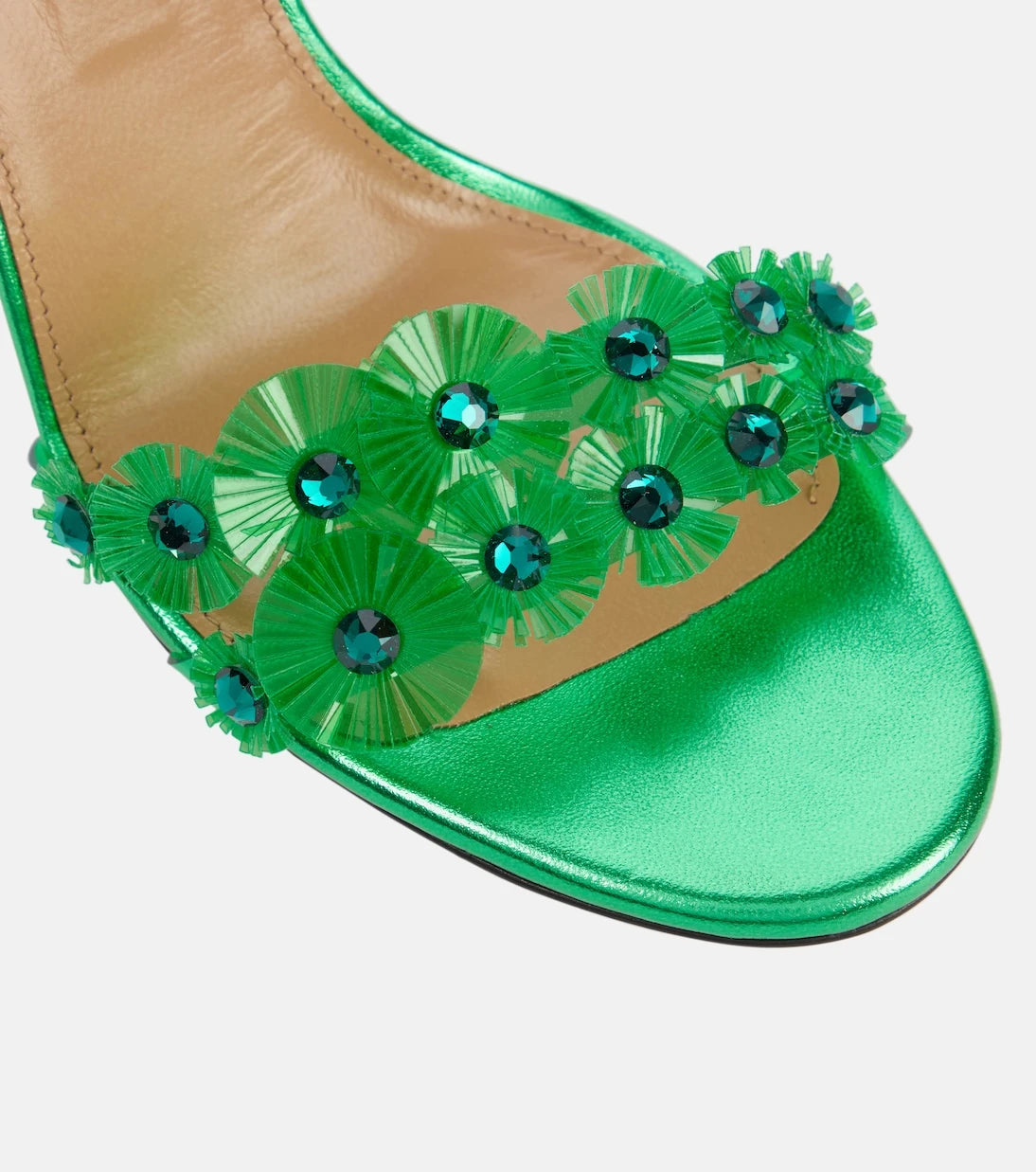 Aquazzura - صنادل بي في سي "ميتيورايت" مزينة بزخارف
