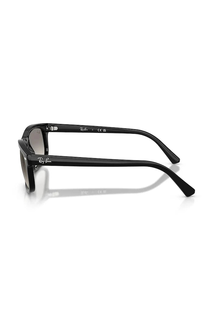 Ray-Ban güneş gözlüğü