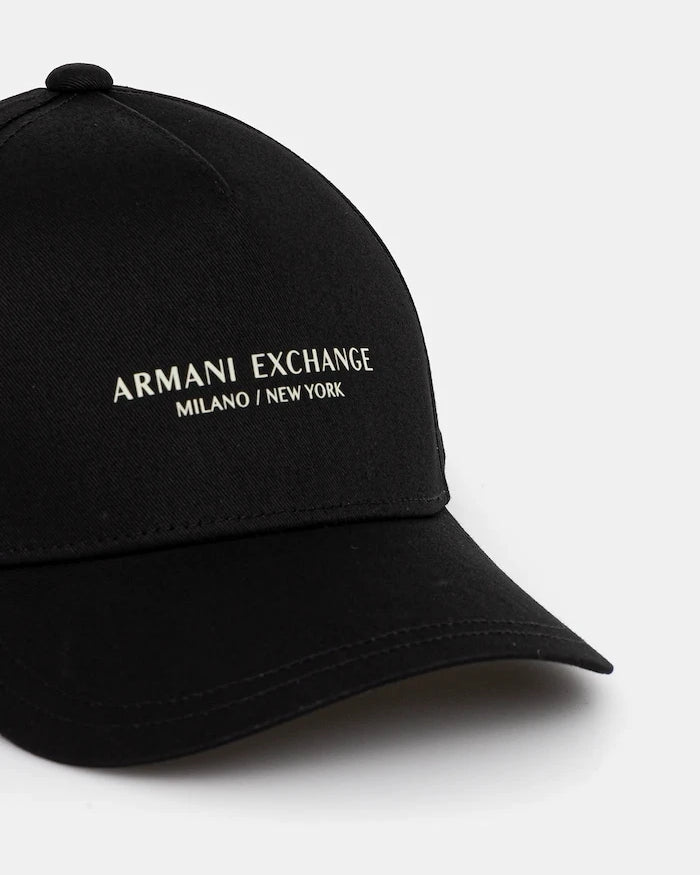 Armani Exchange Pamuklu Vizörlü Şapka