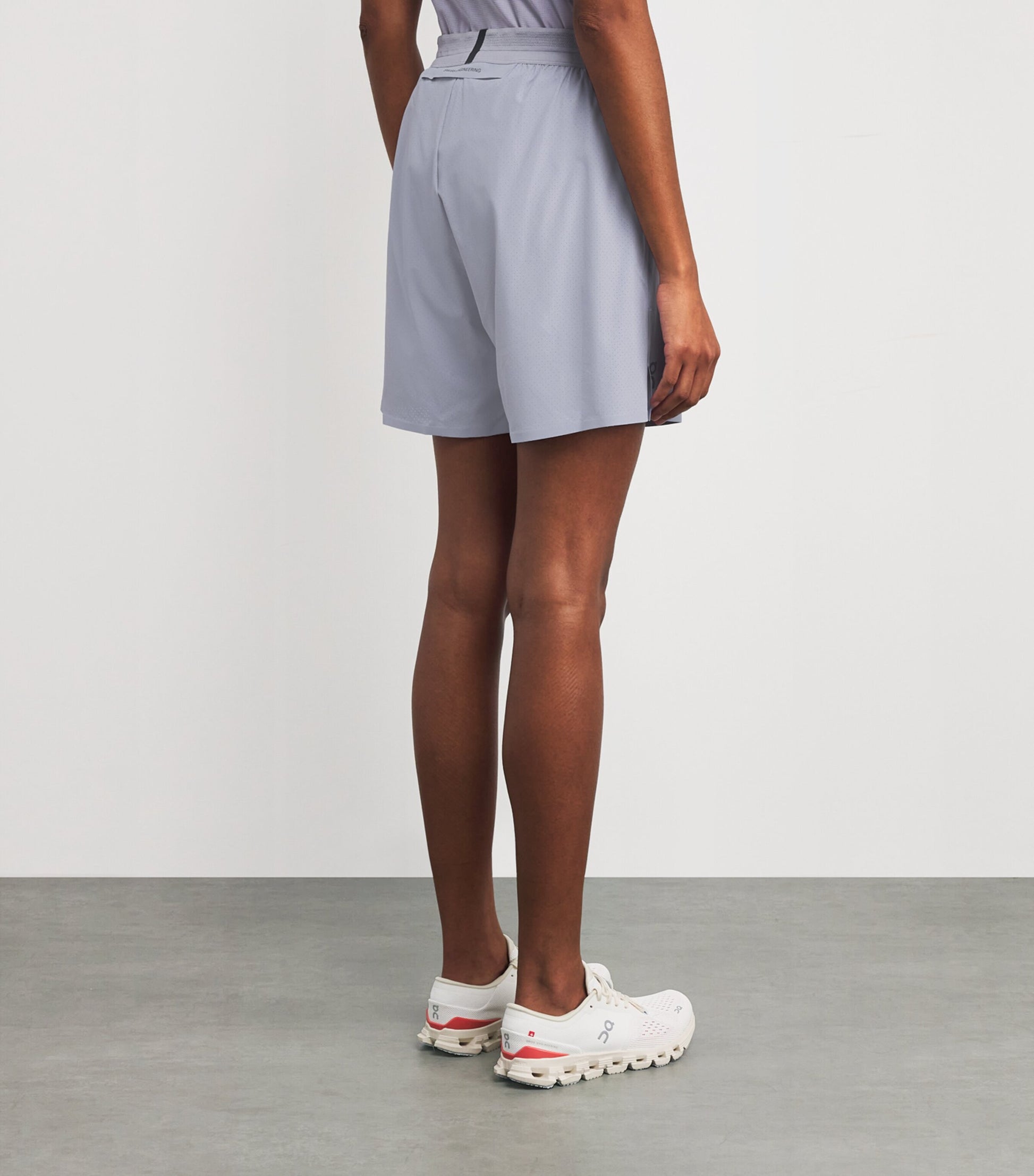 On 5" Performance Shorts LILAC