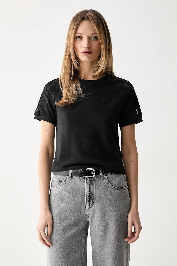 adidas Originals kadın pamuklu LACE CALI T-shirt