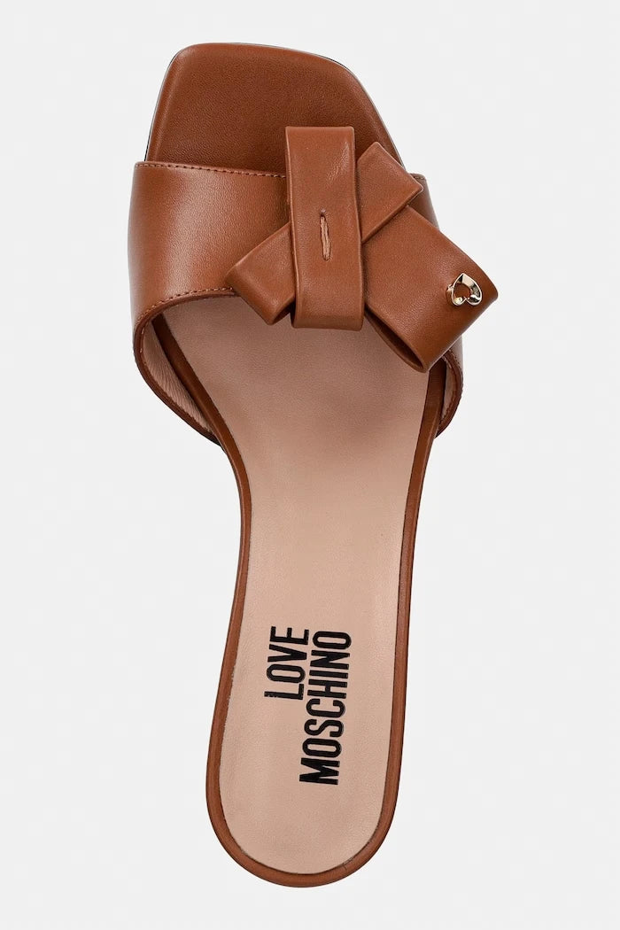 Love Moschino kadın deri kalın topuklu terlik