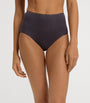 Hanro Black Cotton Seamless Maxi Brief