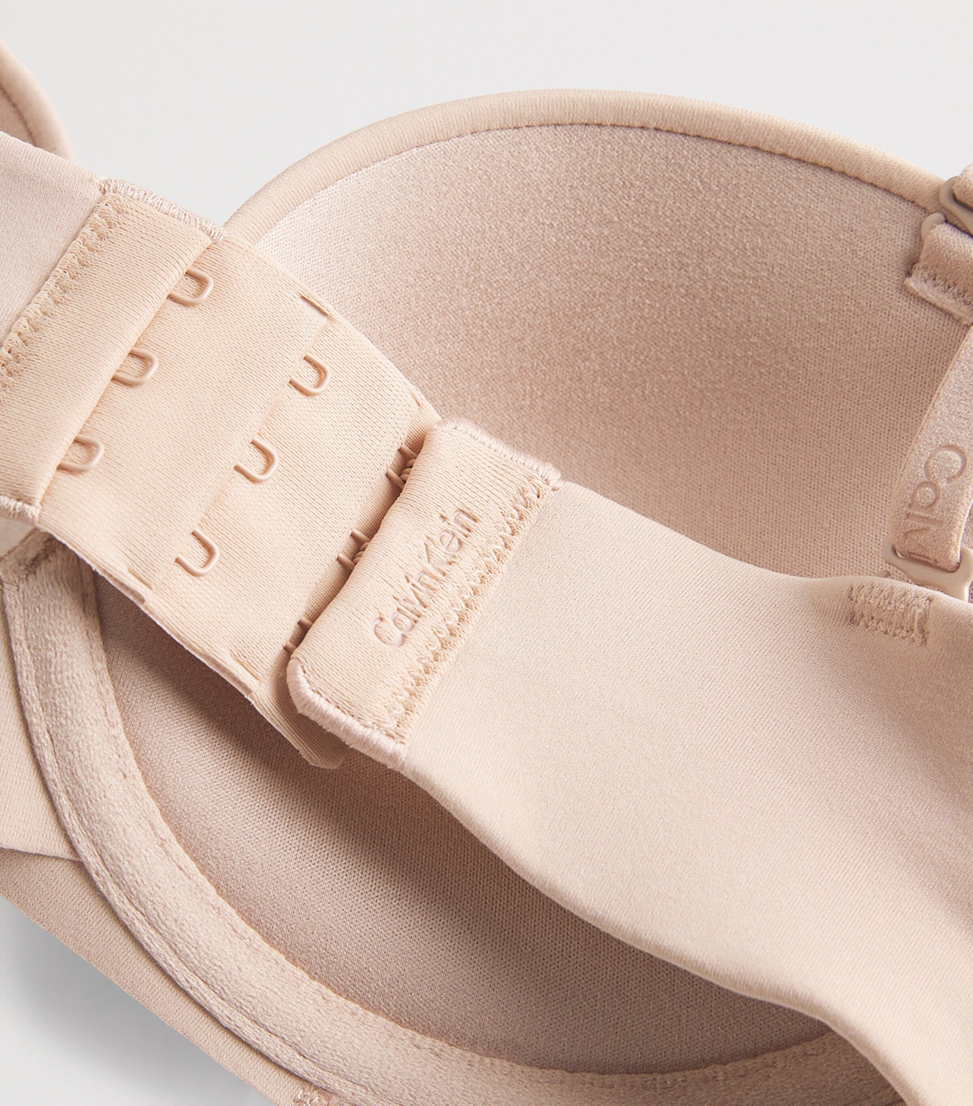 Strapless Push-Up Bra 7NS CEDAR