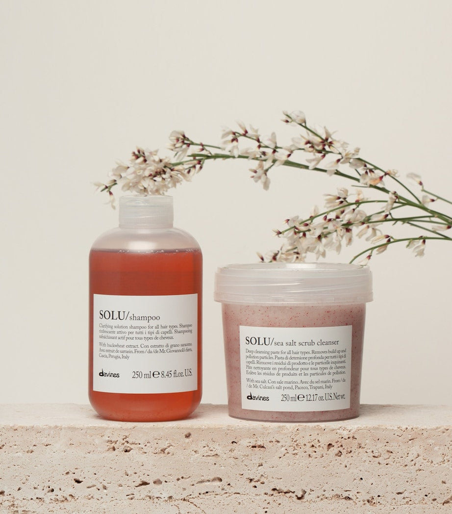 Solu Scrub Shampoo (250ml)