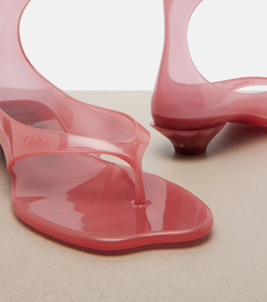 Chloé - Chloé Jelly TPU thong sandals