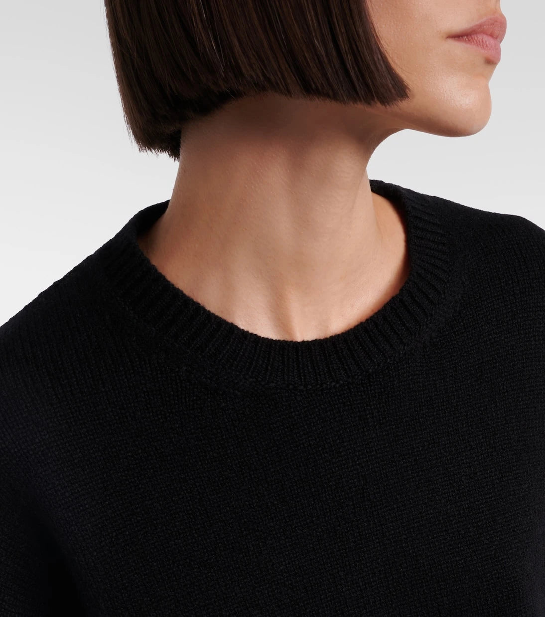 Khaite - Margaux oversized cashmere sweater
