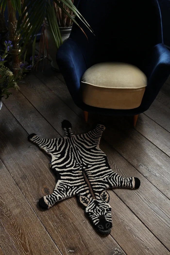 Вълнен килим Doing Goods Stripey Zebra 102 x 67 cm