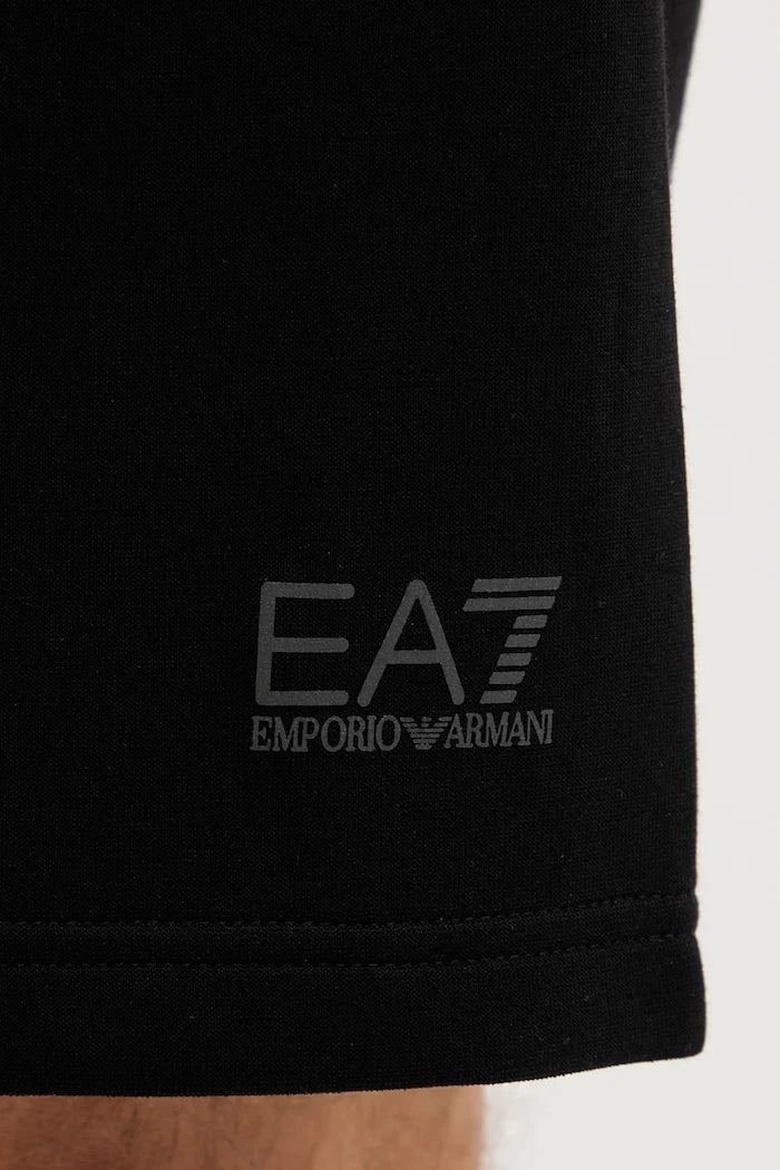 EA7 Emporio Armani erkek pamuklu eşofman şort