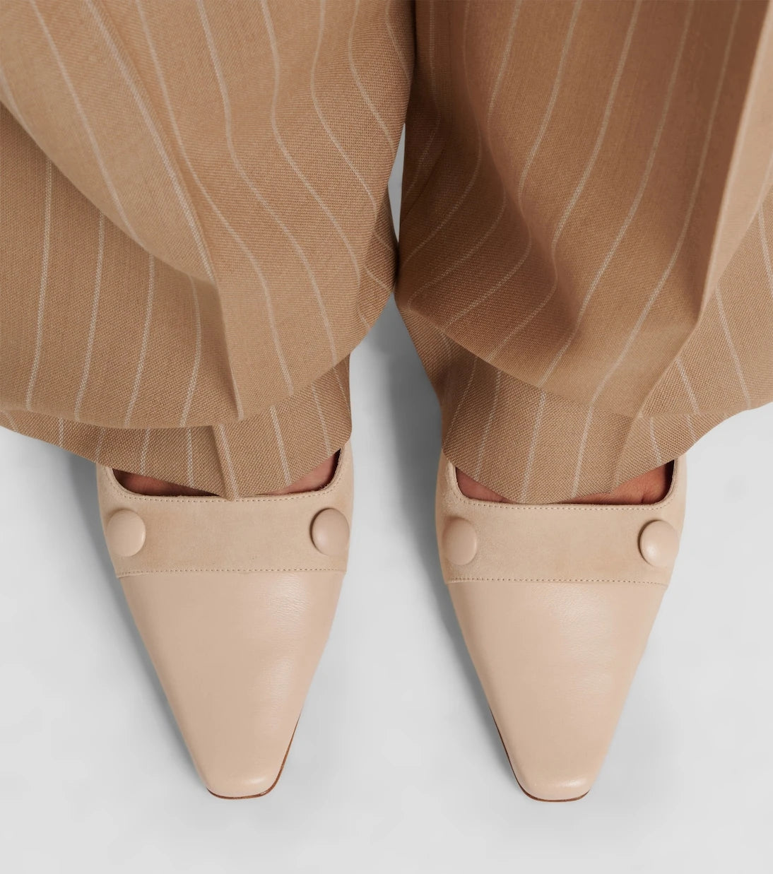 Manolo Blahnik - Quantapla suede pumps