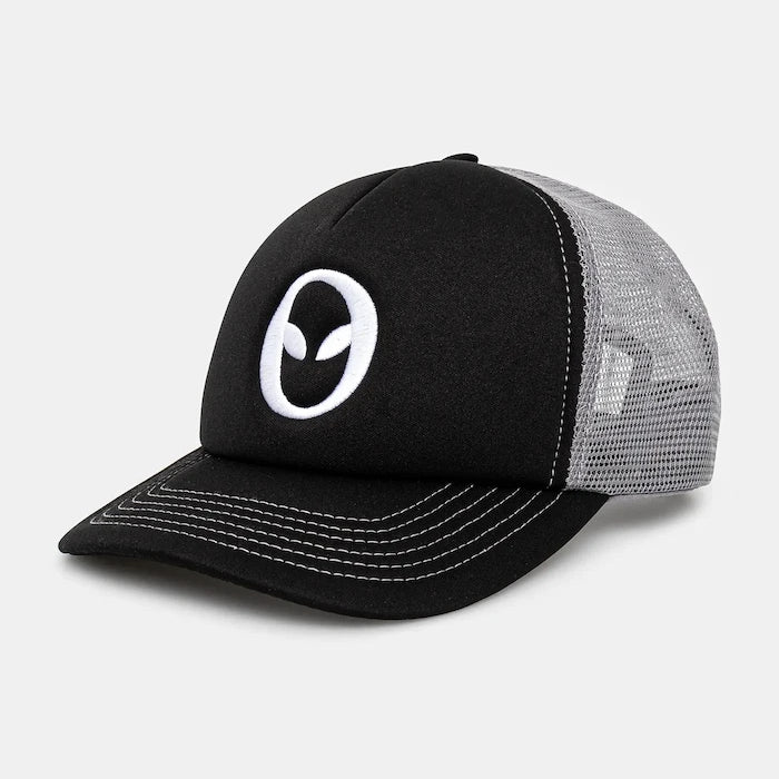 Шапка с козирка No Problemo Alien-O Trucker Cap