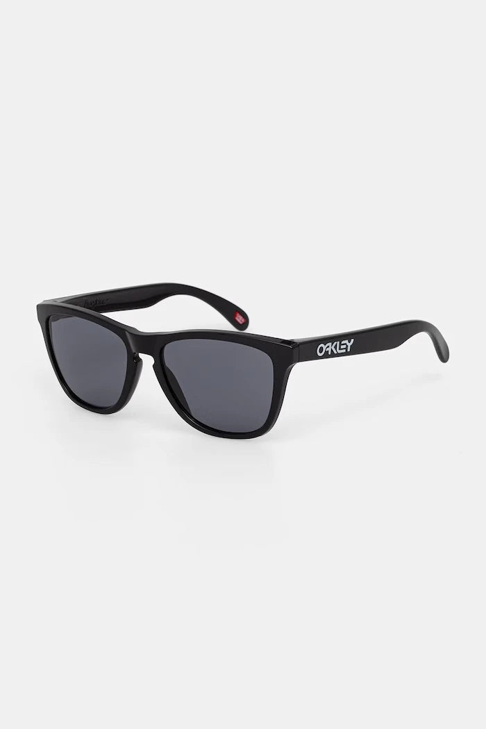 Oakley слънчеви очила мъжки