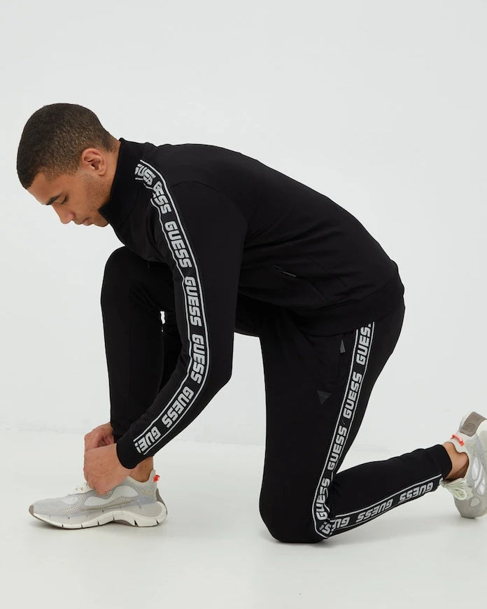 Guess Sweatshirt