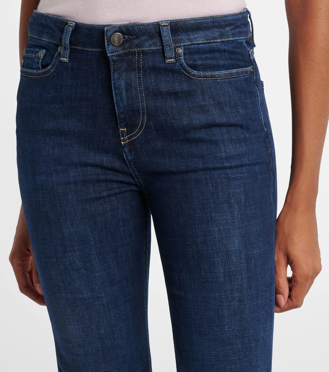 AG Jeans - بنطلون جينز تروبيا واسع بخصر مرتفع