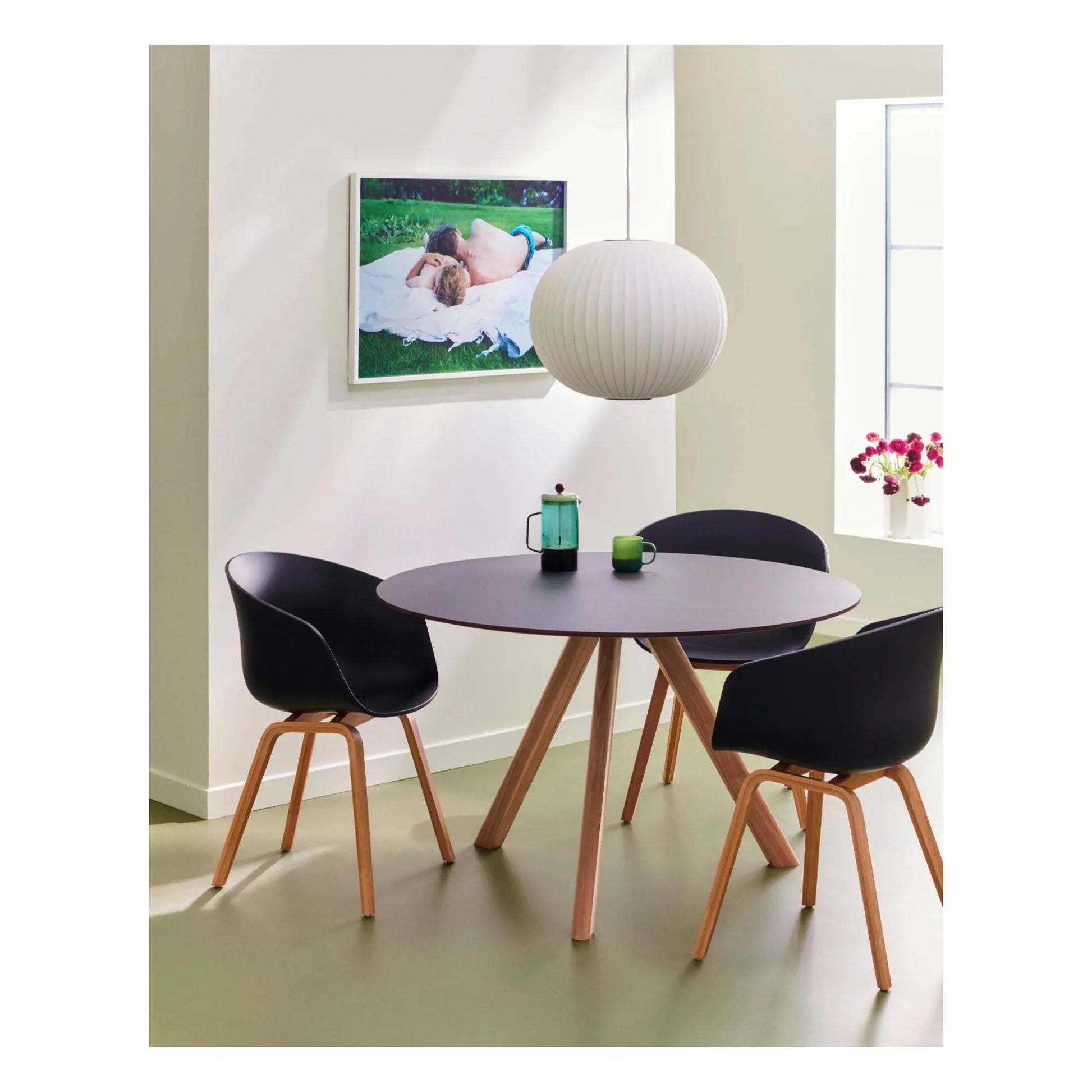 Hay - The Nelson Saucer Bubble Medium Pendant - George Nelson | Off-White