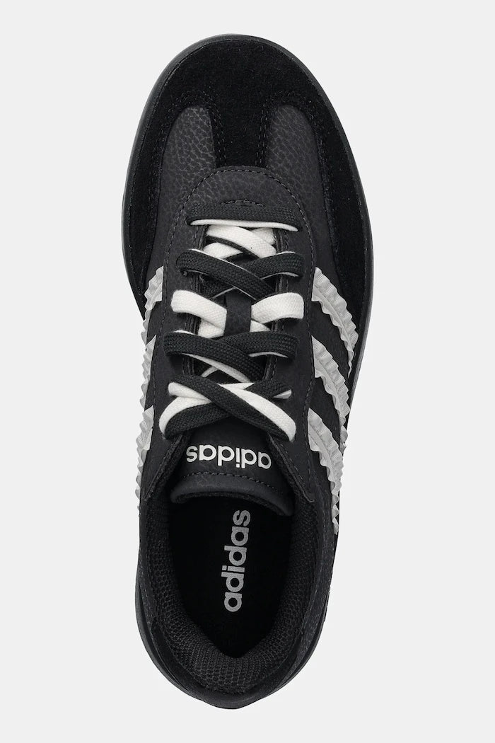 Маратонки adidas Barreda