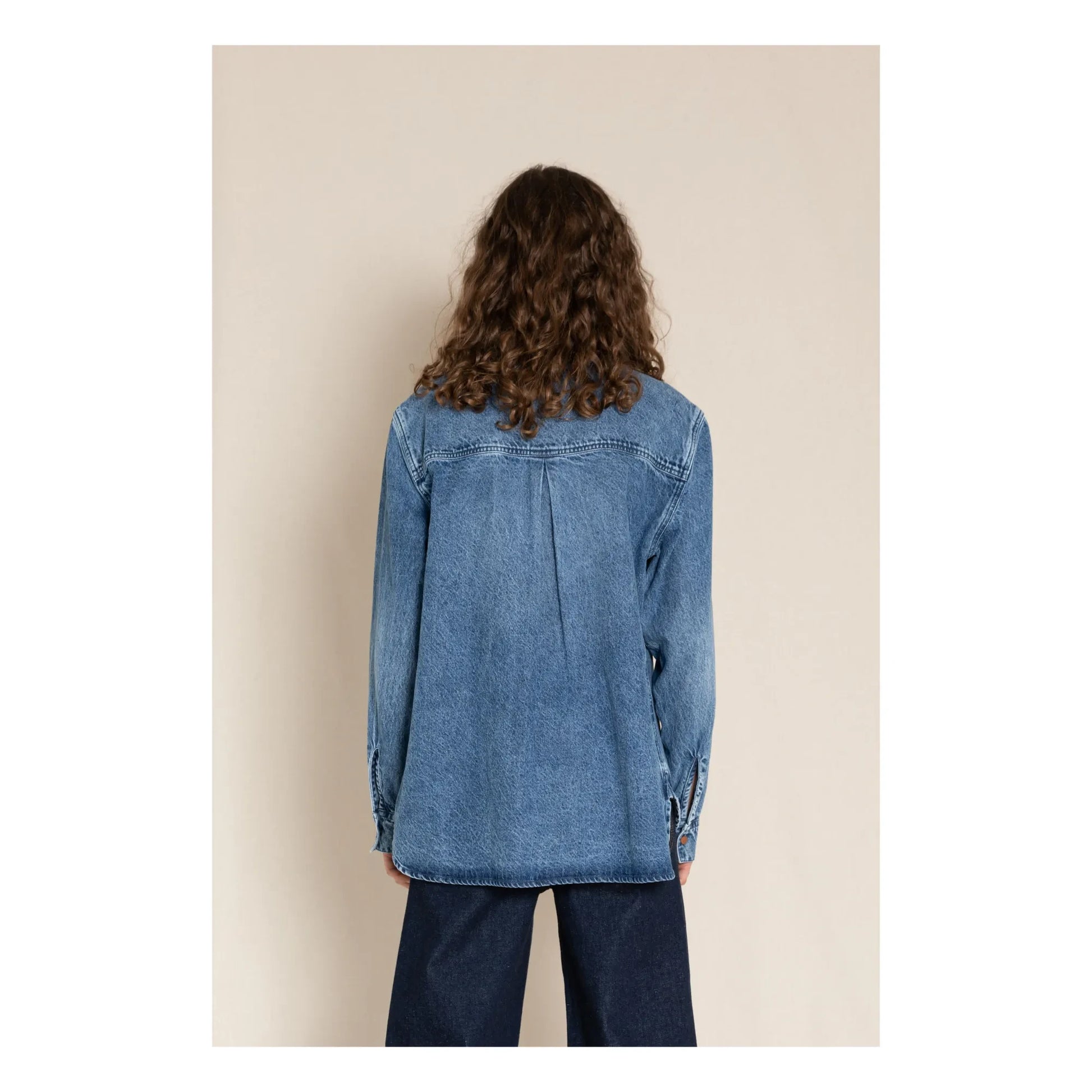 Finger in the nose - Enara shirt | Blue