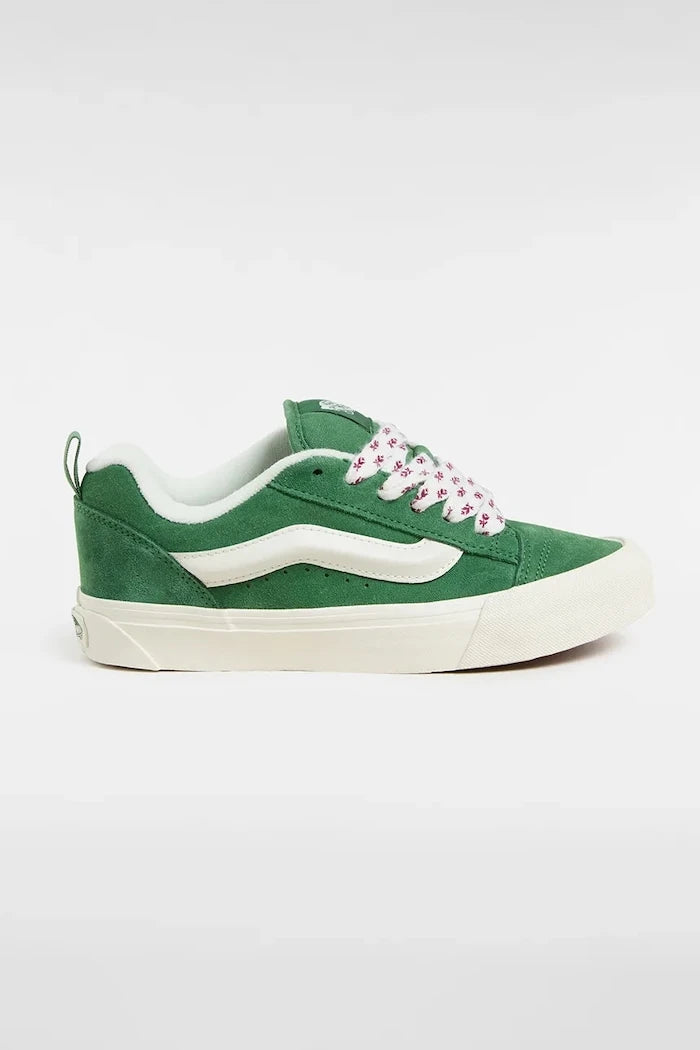 Велурени кецове Vans Knu Skool