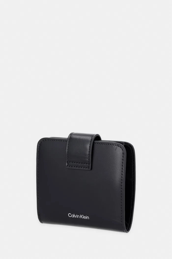Calvin Klein kadın deri cüzdan