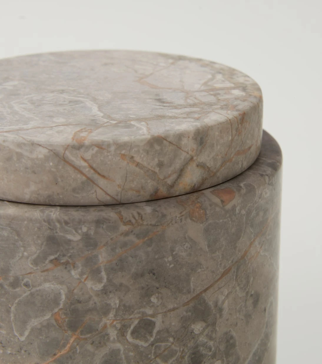 Michaël Verheyden - Cont Medium marble container