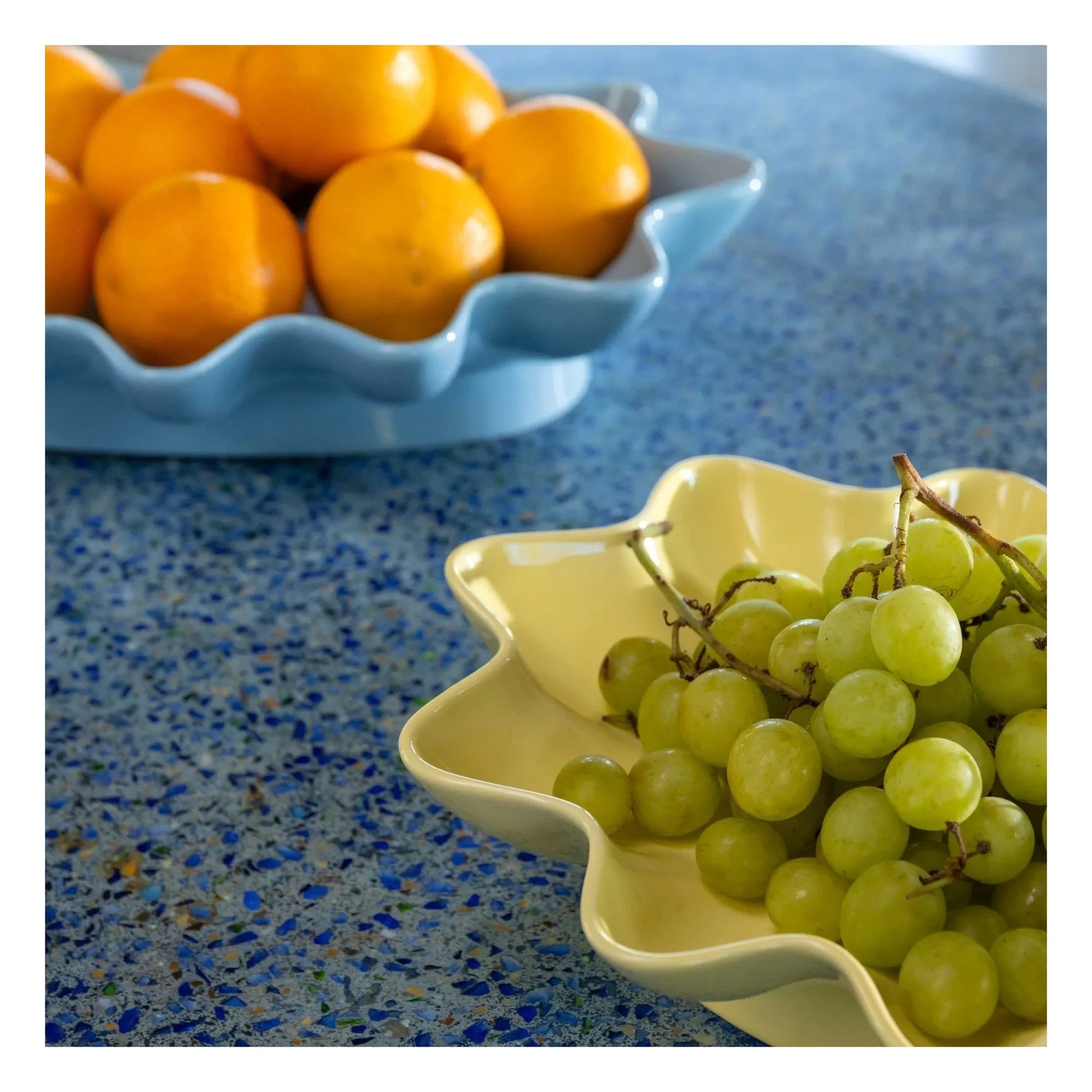 &Klevering - Sun stoneware dish | Pale yellow